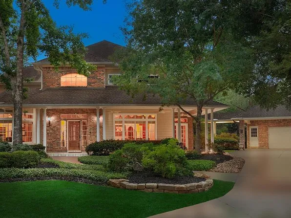 27 Lake Leaf Place, The Woodlands, TX 77381