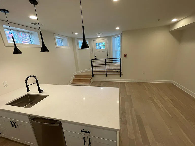 75 Florida Ave NW #1 — Photo 9