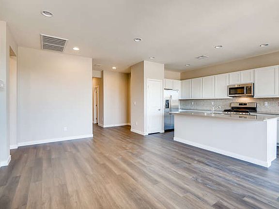 5th image of 9668 Jade Rise Ave