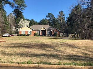186 Bent Tree Dr, Ellerslie, GA 31807