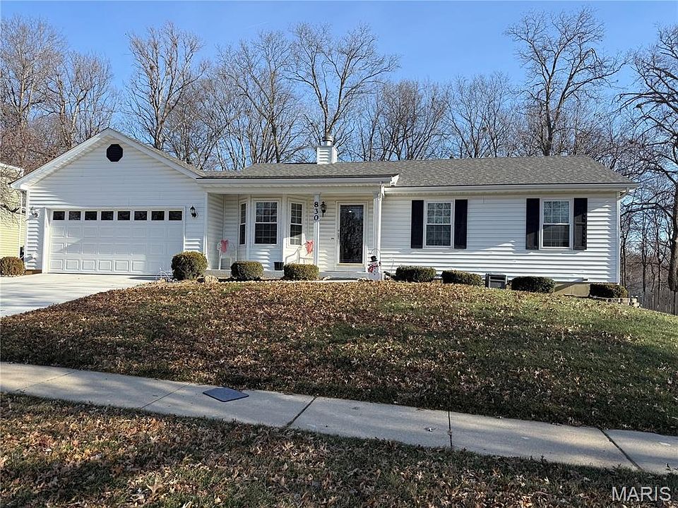 1st image of 830 Whispering Rock Dr