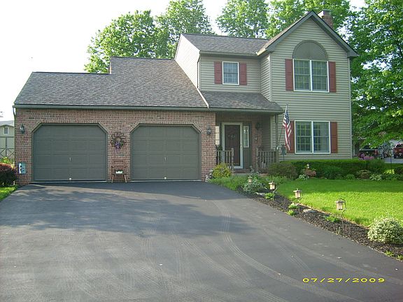 2nd image of 400 Grandview Dr