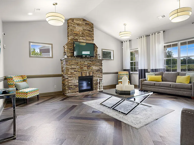 Reserve at Stone Hollow — Photo 9