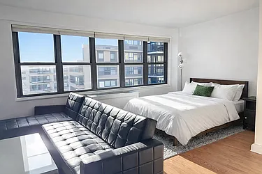 132 East 35th Street