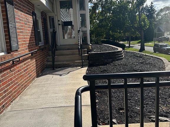 2nd image of 210 Morningside Dr