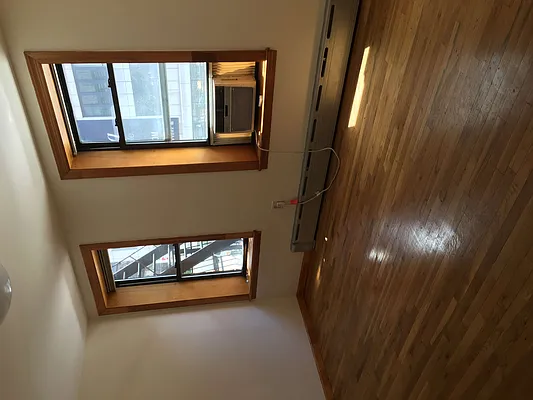 Rented by Peter Meskouris LREB | media 11