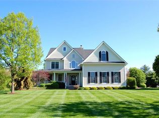 1068 Bemis Rd, Saline, MI 48176