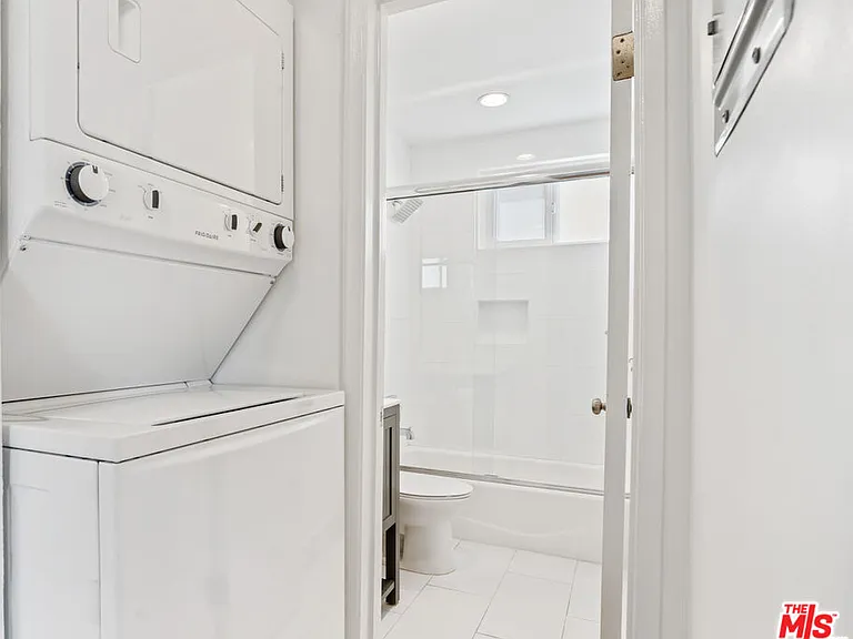 119 Paloma Ave #G — Photo 12