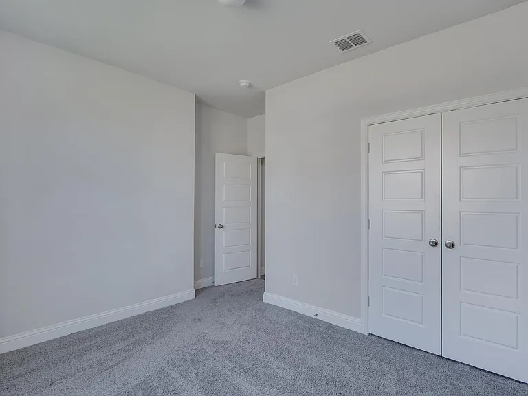 1021 Catskill Ct — Photo 16