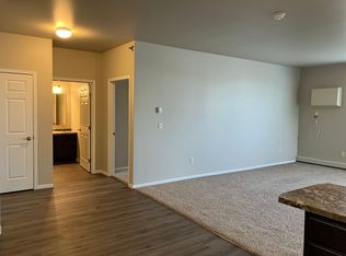 1227 Queens Way APT 310, West Fargo, ND 58078