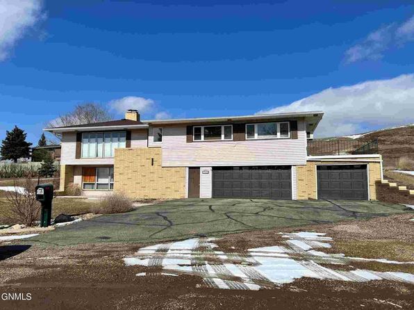 771 James Dr, Plentywood, MT 59254