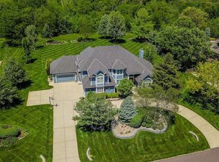 10604 W 148th St, Overland Park, KS 66221