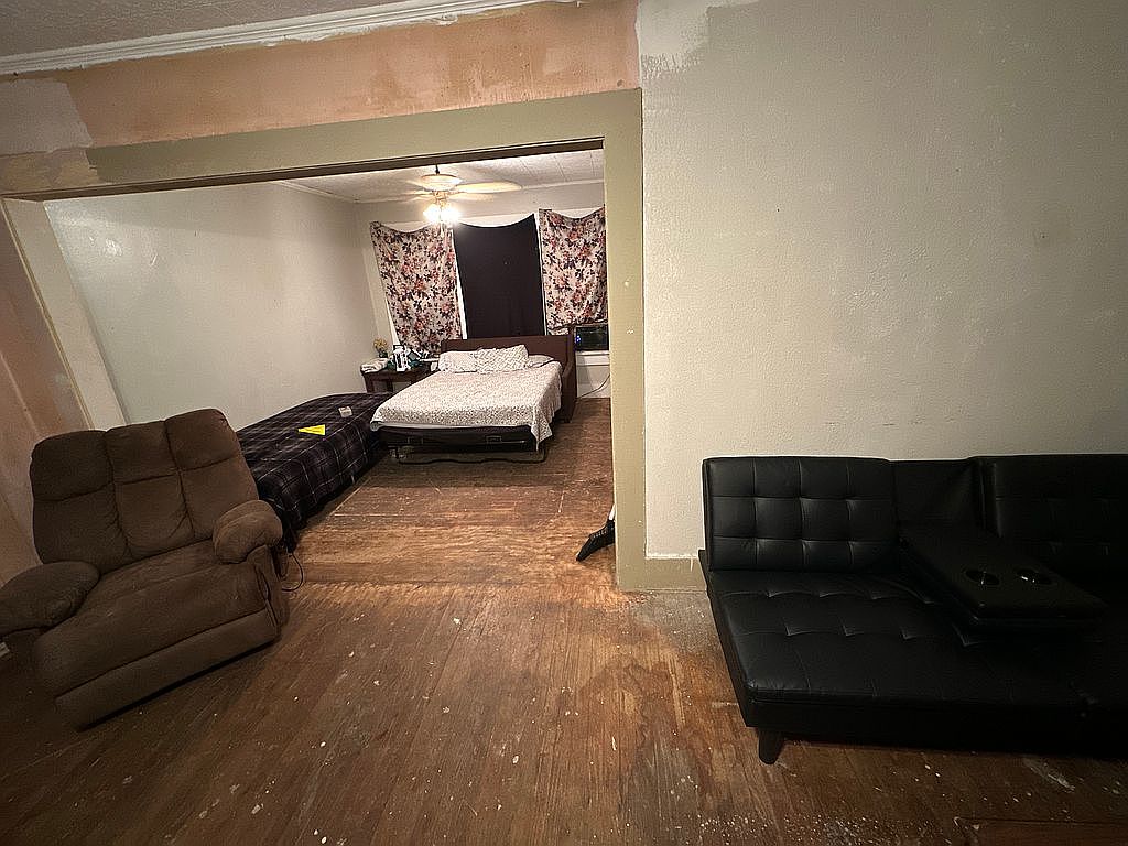 314 S Benton, Chidester, AR 71726 Zillow