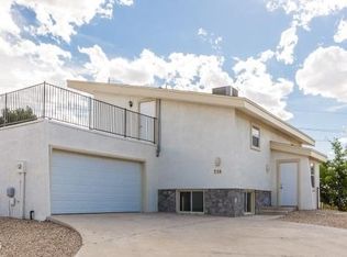 736 Lariat Dr, Las Cruces, NM 88011
