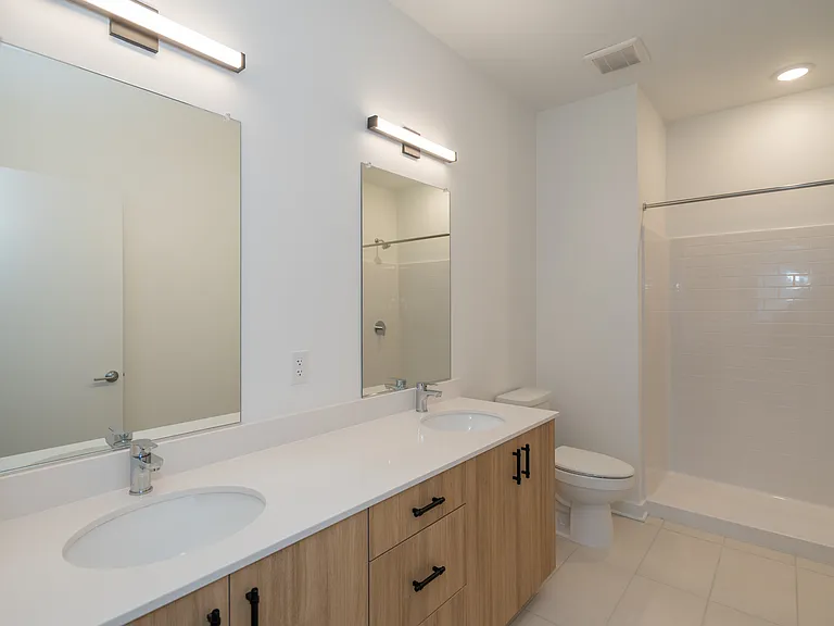 Wrighthaven Square Apartments — Photo 66