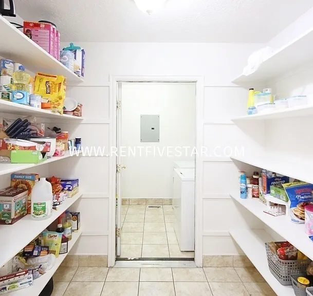 717 S 4th Ave #B6 — Photo 6