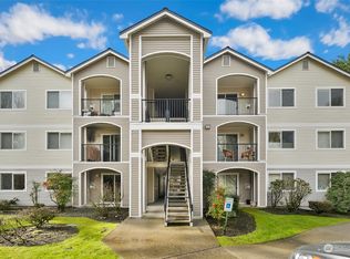 10709 Valley View Rd #B401, Bothell, WA