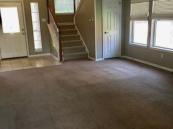 4th image of 4511 Russett Pl