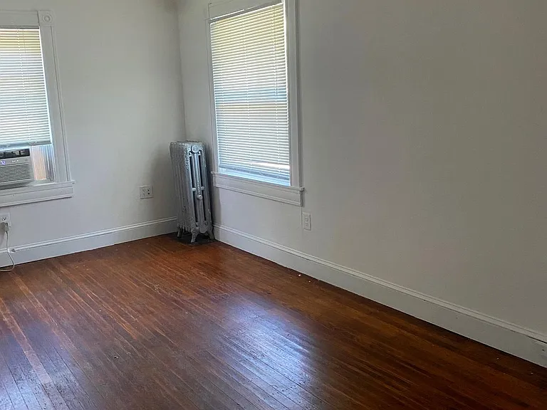421 E Lake Ave — Photo 11
