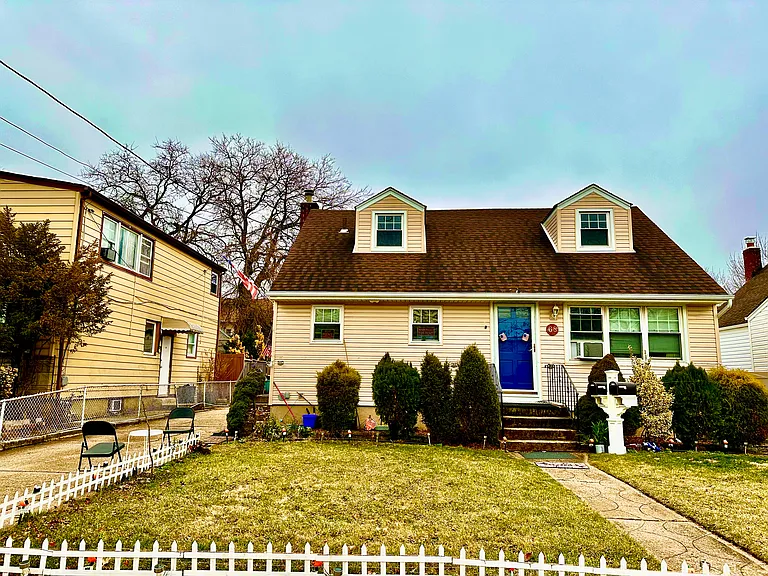 68 Shipherd Ave #2 — Photo 37