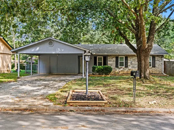 37 Parkridge Dr, North Little Rock, AR 72120