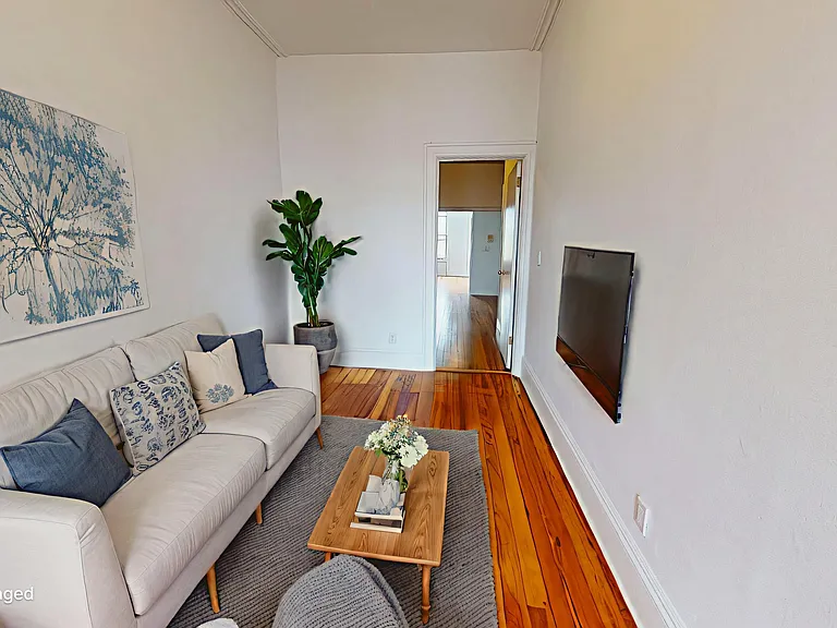 90 Berry St #4L — Photo 3