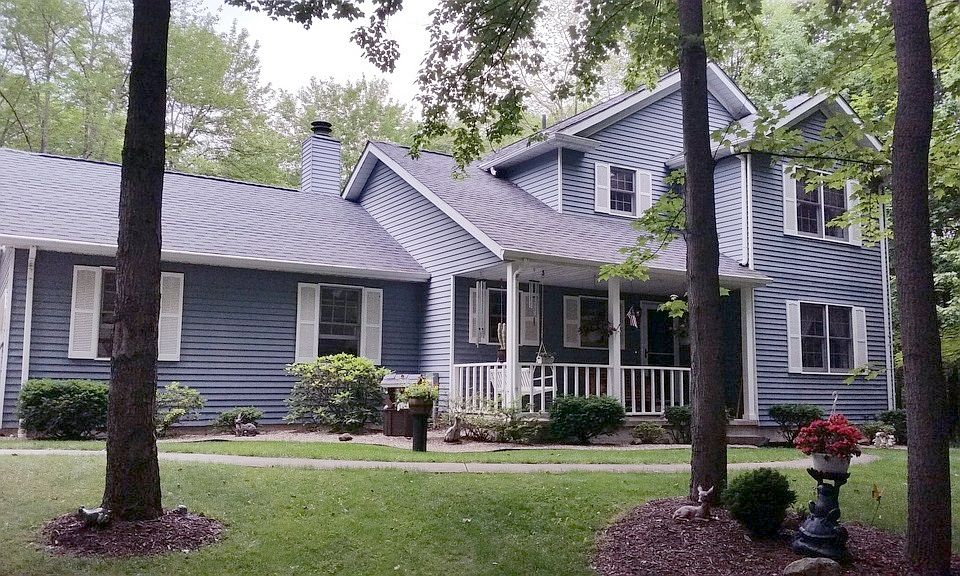 Drive Way View Front