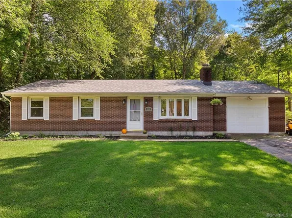 202 Moxley Road, Montville, CT 06382