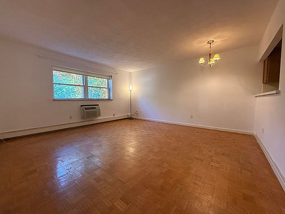 4th image of 5050 Washington St APT 553