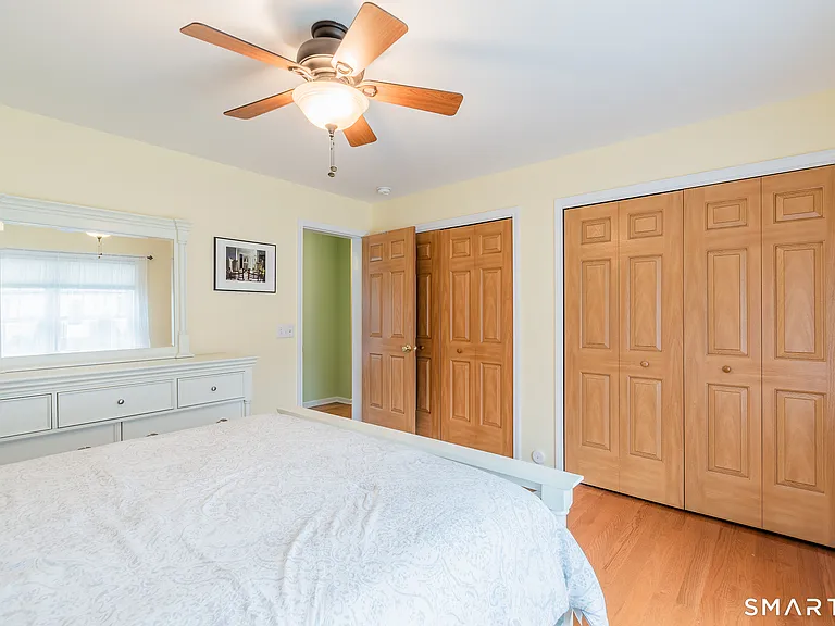 4 Sunrise Ave — Photo 17