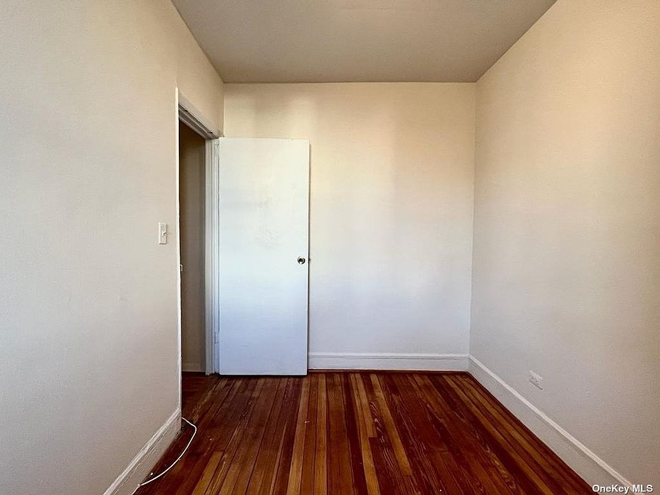 1st image of 3106 38th St APT 10