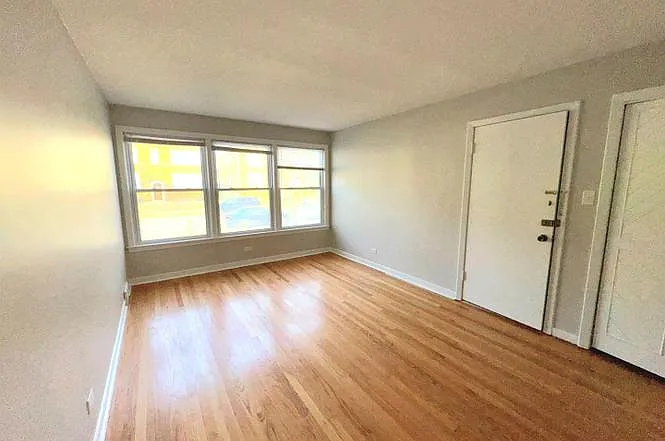 2 bed, 1200 sqft, $2,150 — Photo 2