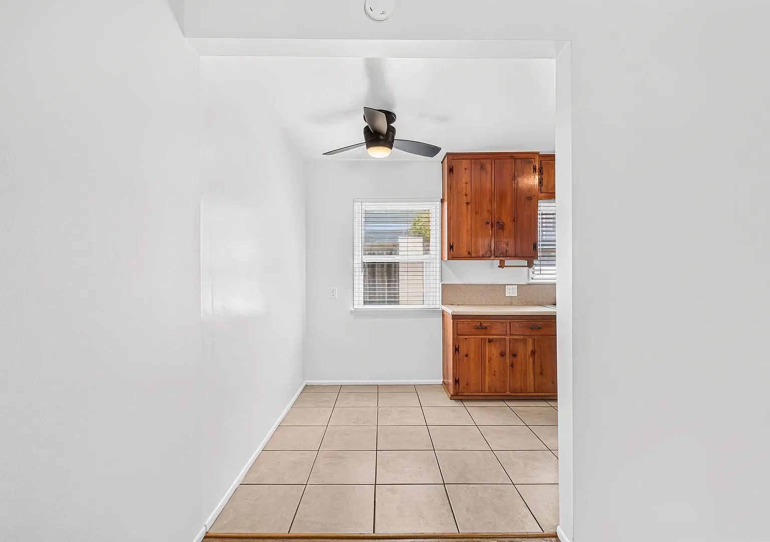 1906 Voorhees Ave — Photo 1