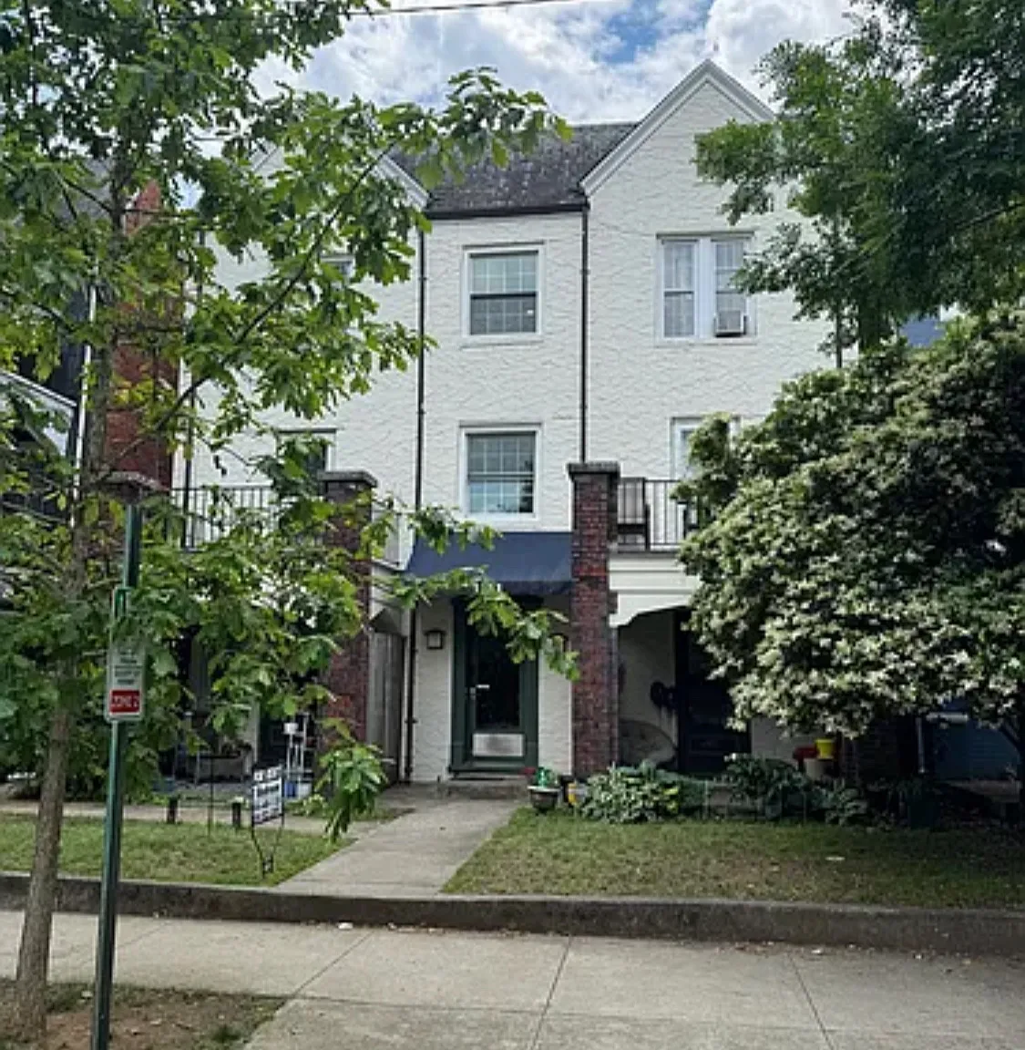 1 bed, 640 sqft, $1,200 — Photo 1