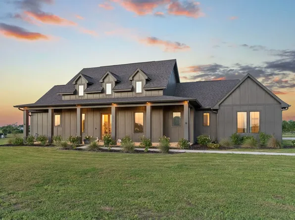 115 Country View Ln, Schulenburg, TX 78956