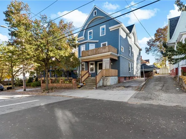 122 Ontario St, Providence, RI 02907