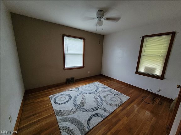 5th image of 4494 W 157th St