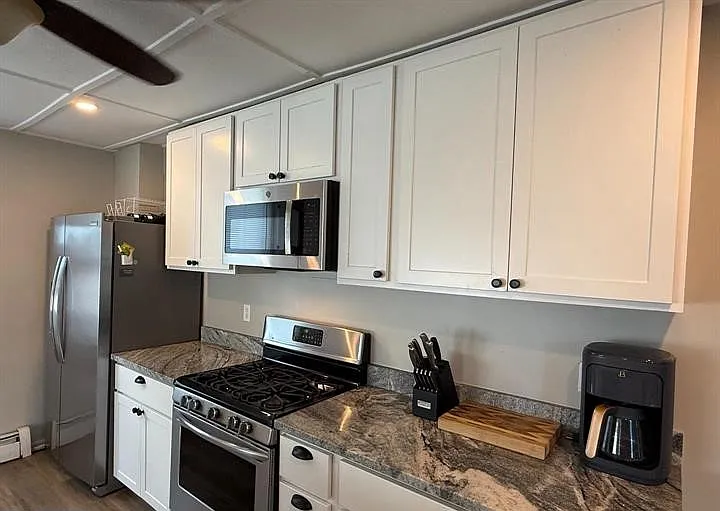 634 N Franklin St — Photo 5