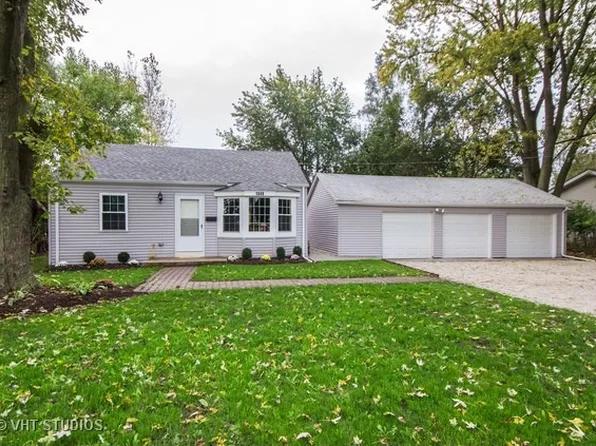 1048 Indiana St, Aurora, IL 60506