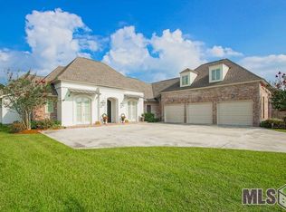 25541 Southern Hills Ct, Denham Springs, LA 70726