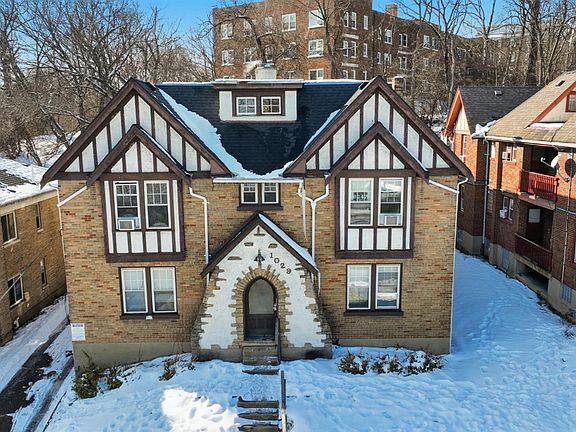 4th image of 1029 Dana Ave