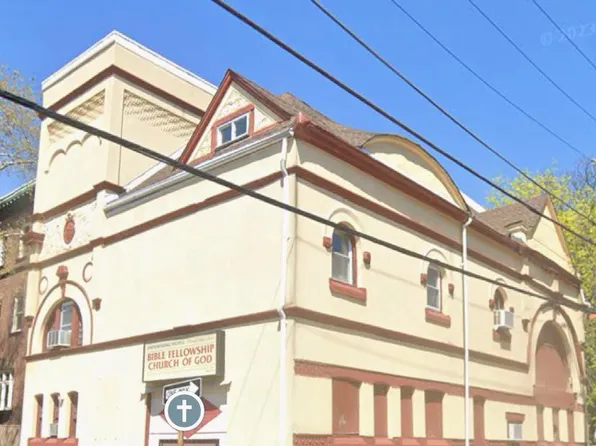 1545 W Jefferson St, Philadelphia, PA 19121