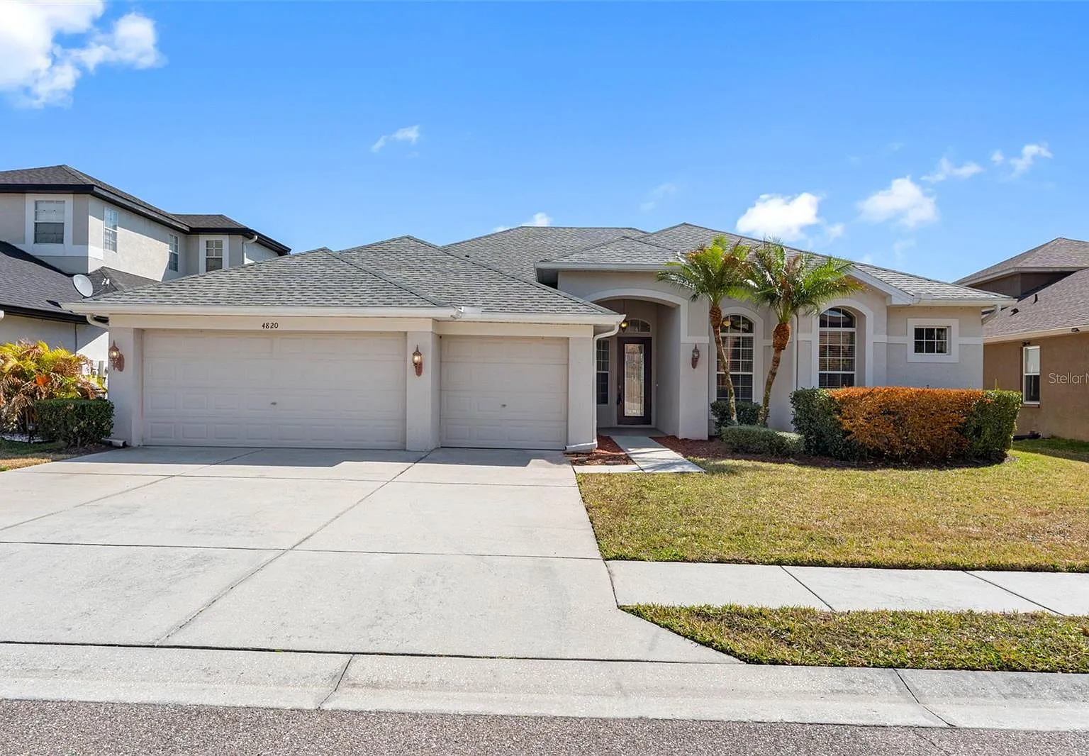 4 bed, 2815 sqft, $3,100 — Photo 1