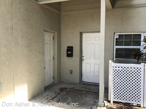 2nd image of 417 N Ferncreek Ave