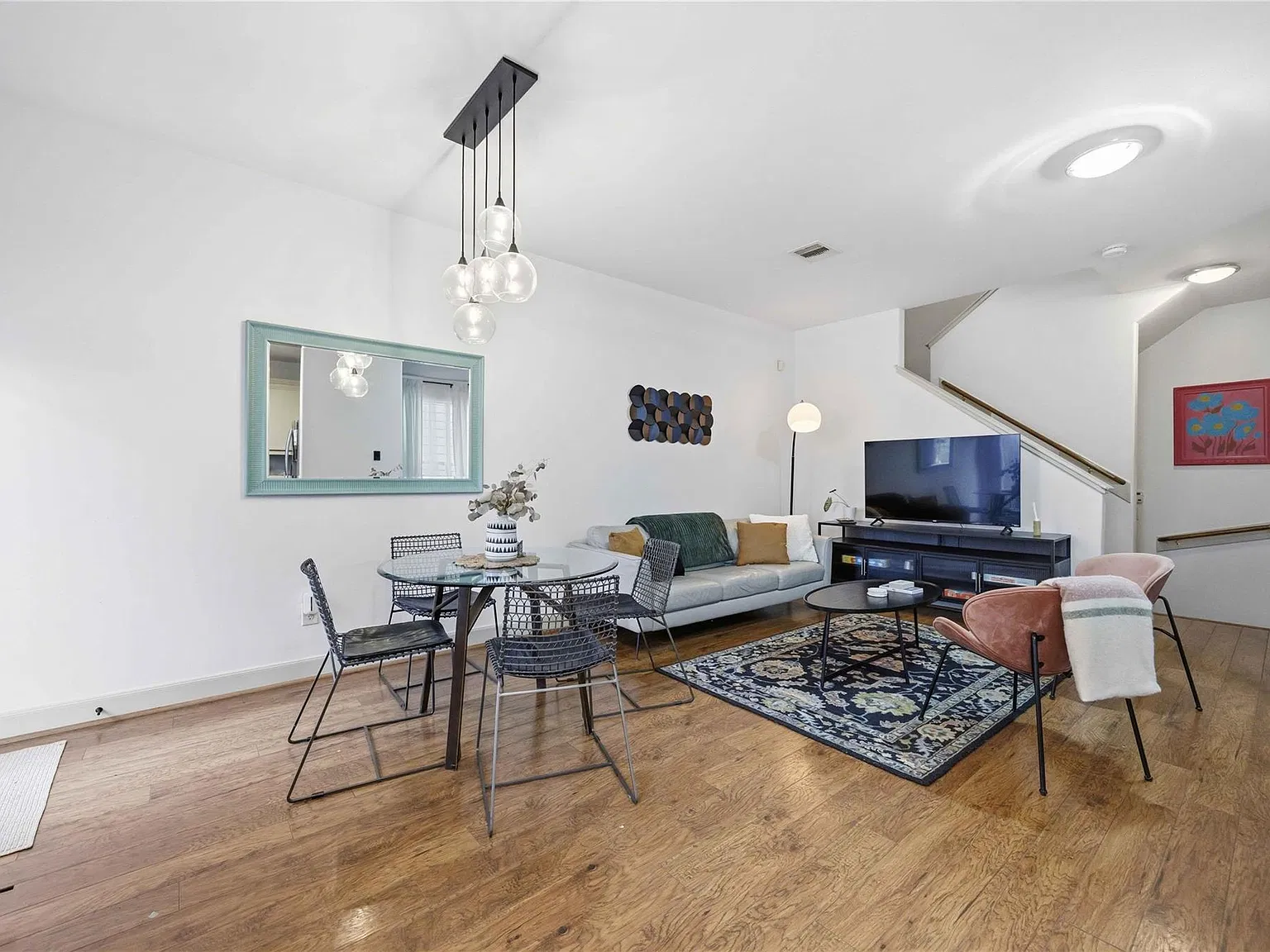 3 bed, 2.5 bath, 1544 sqft, $3,500 — Photo 4