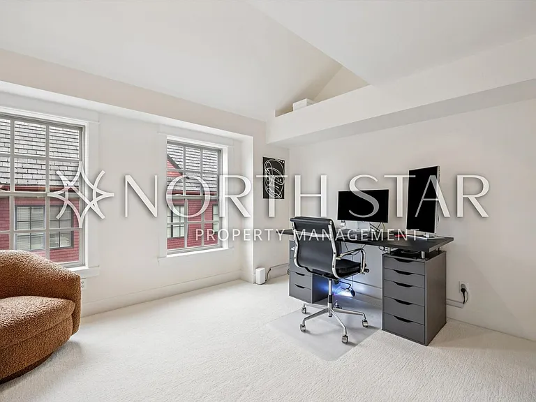 524 2nd St — Photo 30