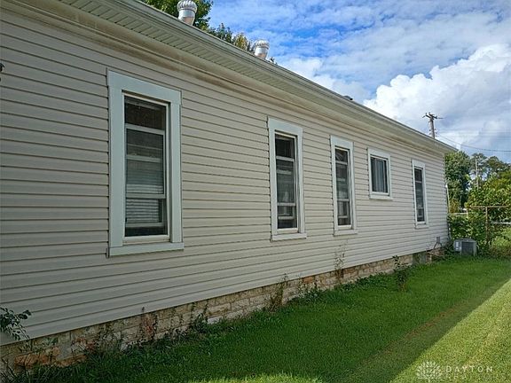 3rd image of 54 Thornhill Ave