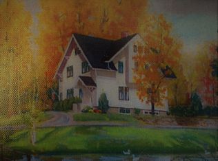 255 E Brook Rd, Pittsford, NY 14534