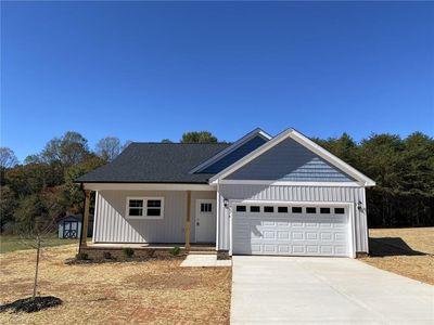 1174 Dudley St, Yadkinville, NC, 27055