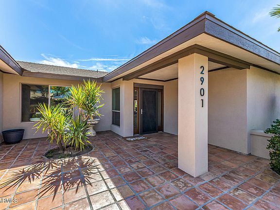 4th image of 2901 E Las Rocas Dr